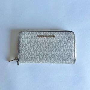Michael Kors Ivory Cream Signature Logo Leather Zip Around Wallet